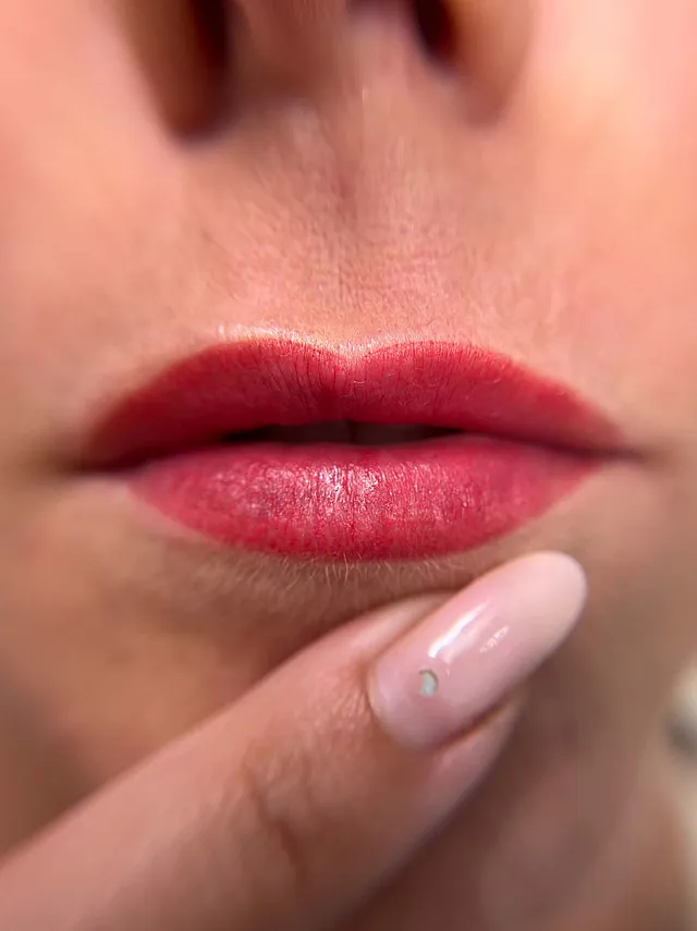 Raquel Ballester Centro Beauty micropigmentación de labios